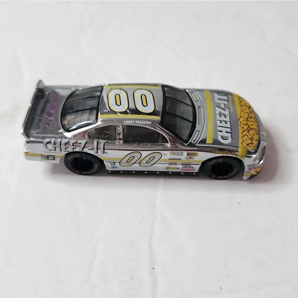 Vintage Racing Champions Cheese-It Gray #00 Baja performance boats die-cast car